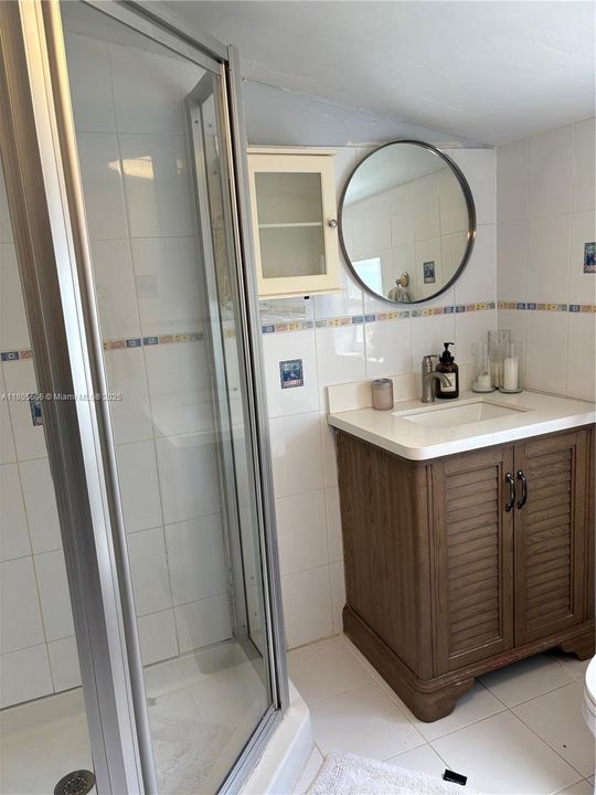 最近租的: $3,600 (4 贝兹, 2 浴室, 1680 平方英尺)