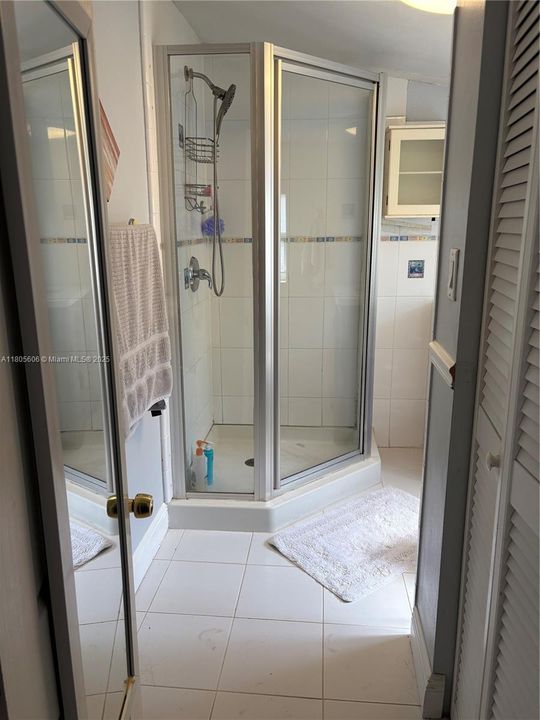 最近租的: $3,600 (4 贝兹, 2 浴室, 1680 平方英尺)