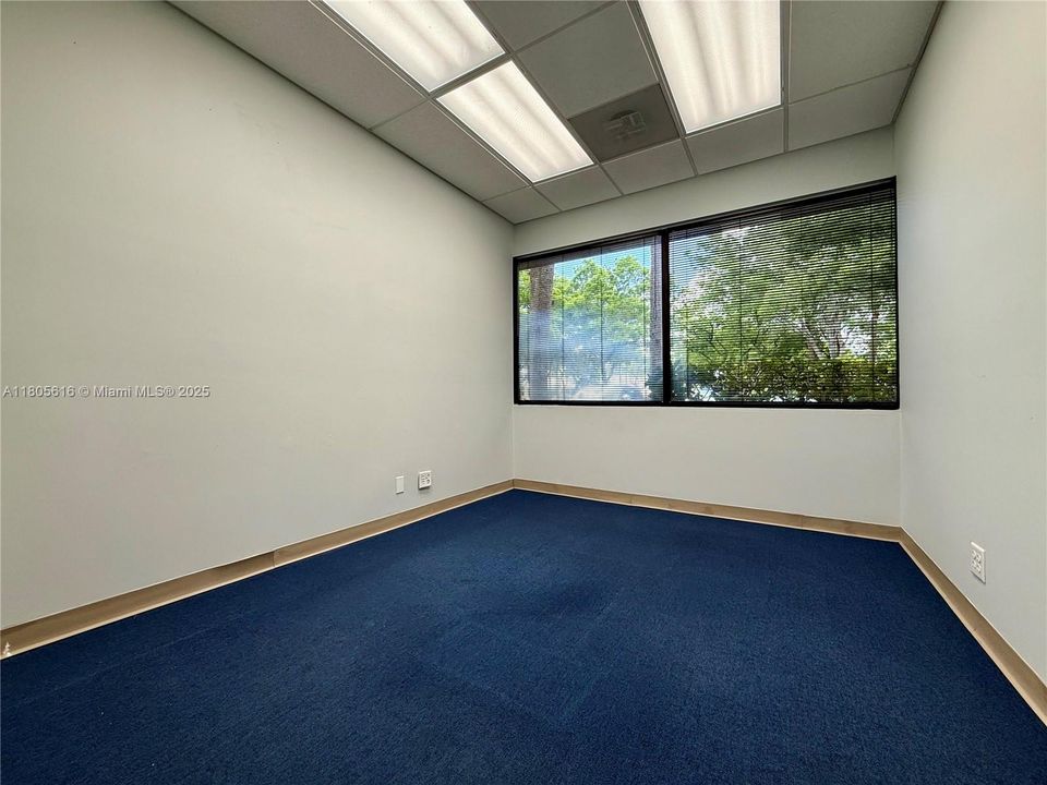 出租: $15 (0 贝兹, 0 浴室, 0 平方英尺)