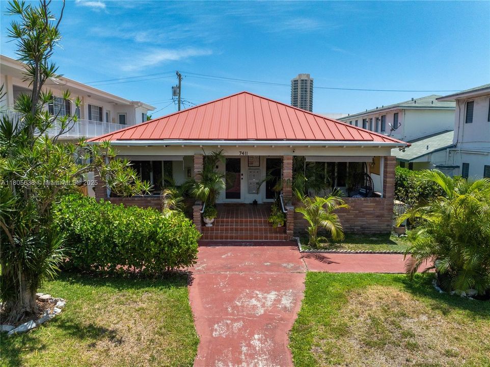 Vendido Recientemente: $1,699,000 (0 camas, 0 baños, 2668 Pies cuadrados)