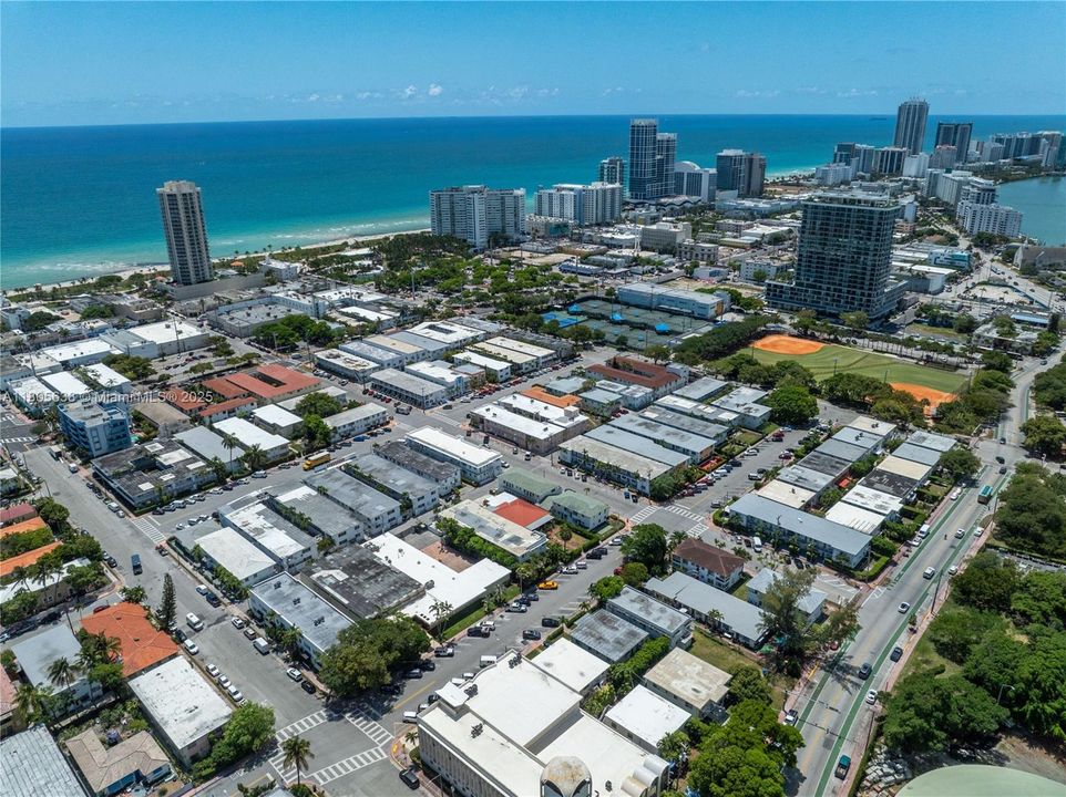 Vendido Recientemente: $1,699,000 (0 camas, 0 baños, 2668 Pies cuadrados)