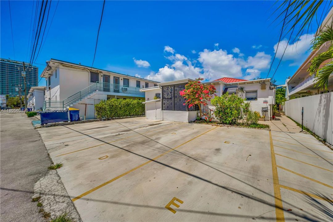 Vendido Recientemente: $1,699,000 (0 camas, 0 baños, 2668 Pies cuadrados)