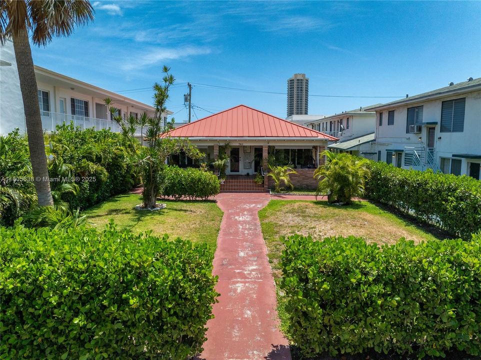 Vendido Recientemente: $1,699,000 (0 camas, 0 baños, 2668 Pies cuadrados)