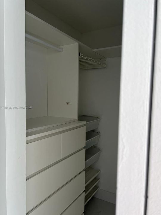 最近售出: $529,000 (2 贝兹, 2 浴室, 1030 平方英尺)