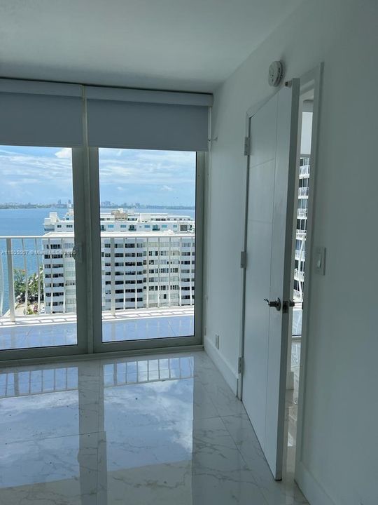 最近售出: $529,000 (2 贝兹, 2 浴室, 1030 平方英尺)