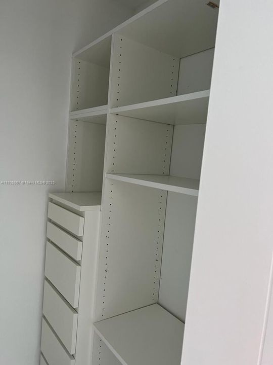 最近售出: $529,000 (2 贝兹, 2 浴室, 1030 平方英尺)