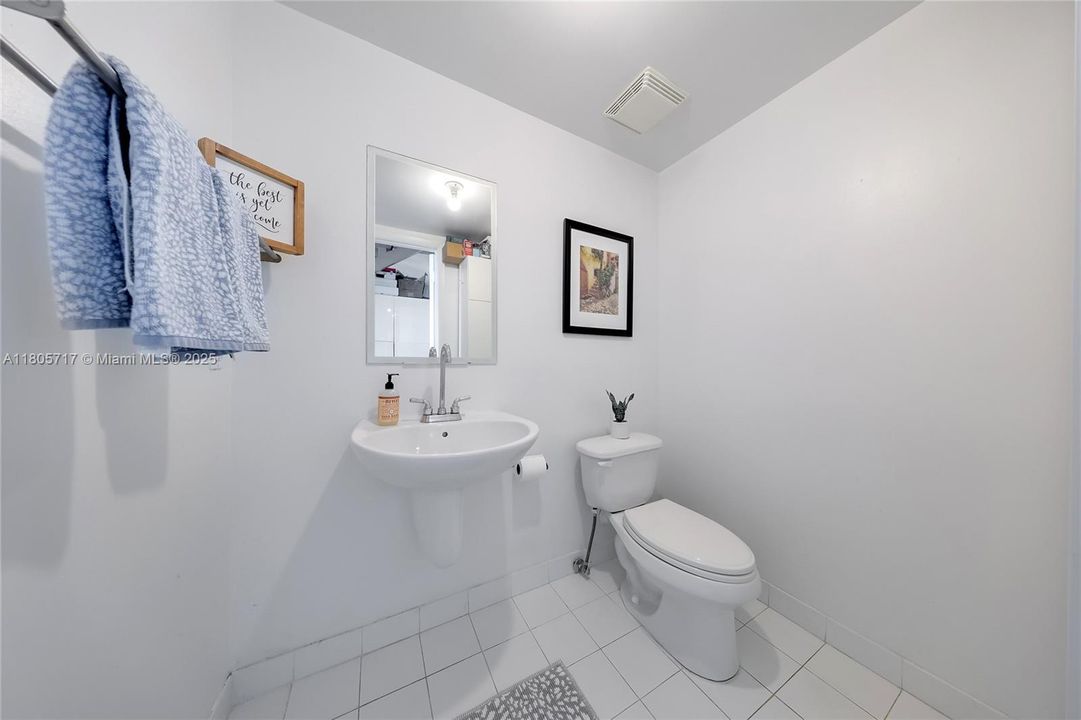 Recently Sold: $530,000 (2 beds, 2 baths, 1113 Square Feet)