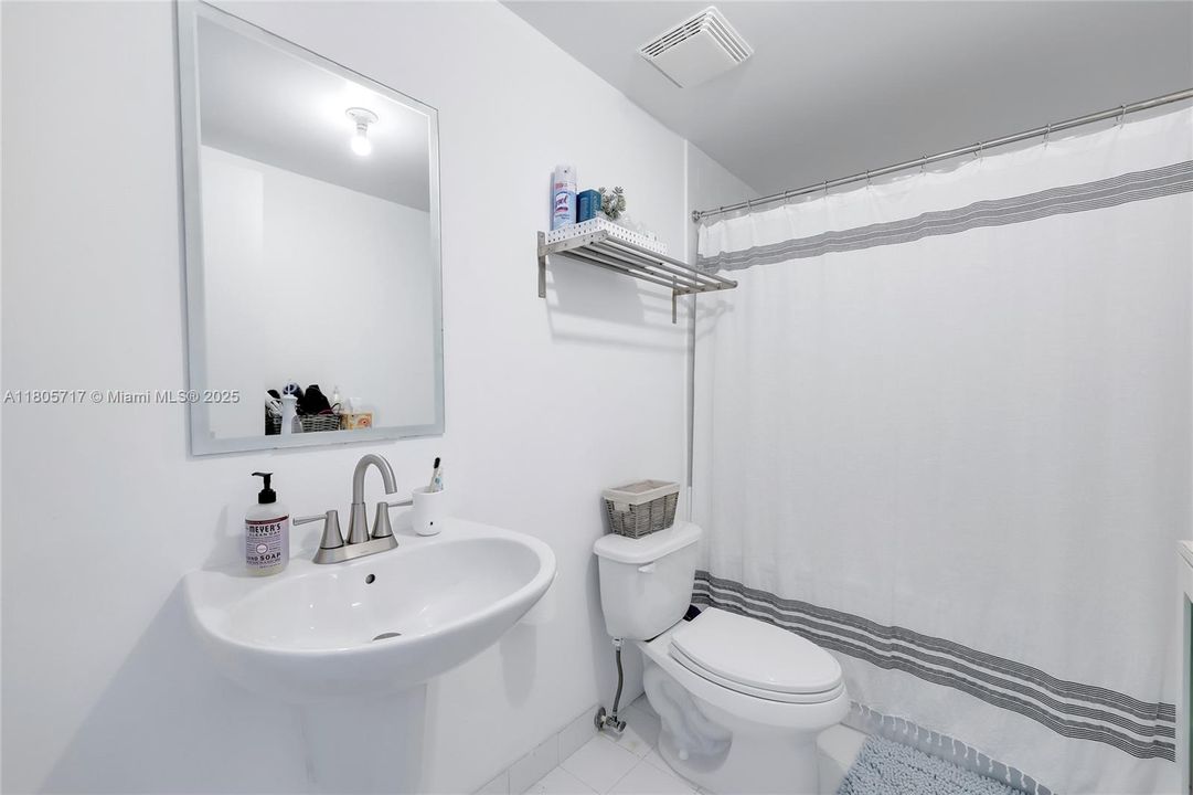 Recently Sold: $530,000 (2 beds, 2 baths, 1113 Square Feet)