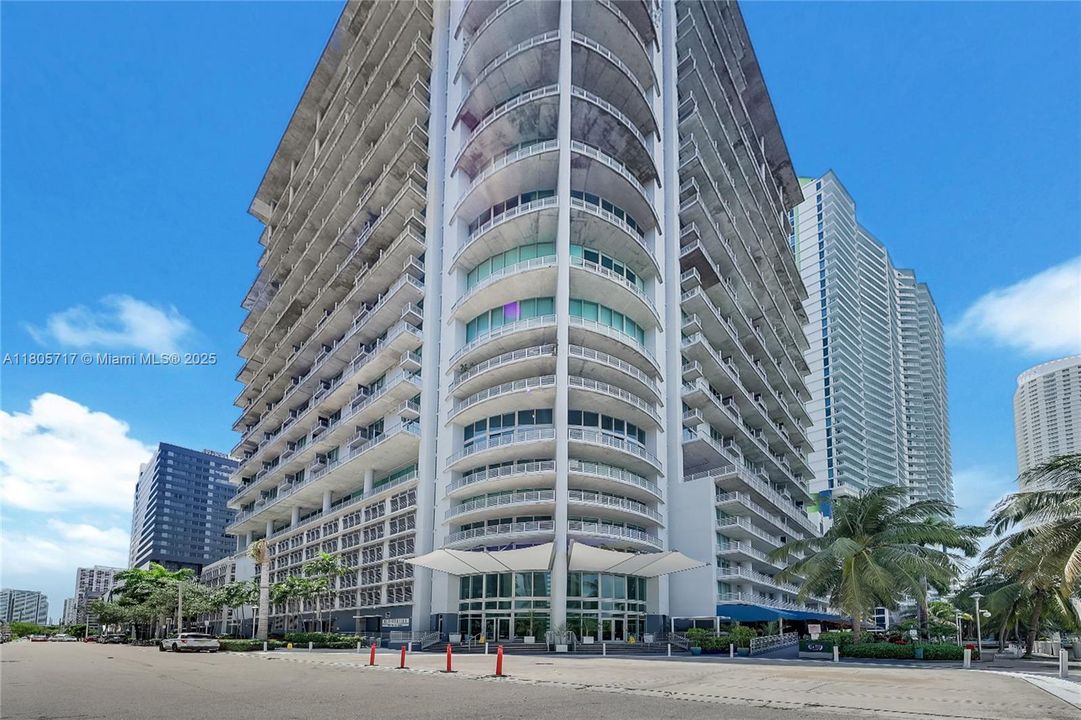 Recently Sold: $530,000 (2 beds, 2 baths, 1113 Square Feet)