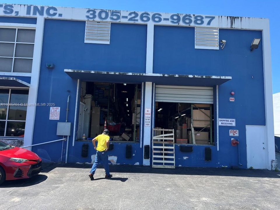 最近售出: $4,800,000 (0 贝兹, 0 浴室, 0 平方英尺)