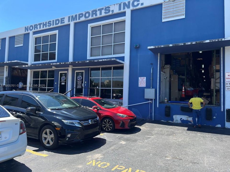 最近售出: $4,800,000 (0 贝兹, 0 浴室, 0 平方英尺)