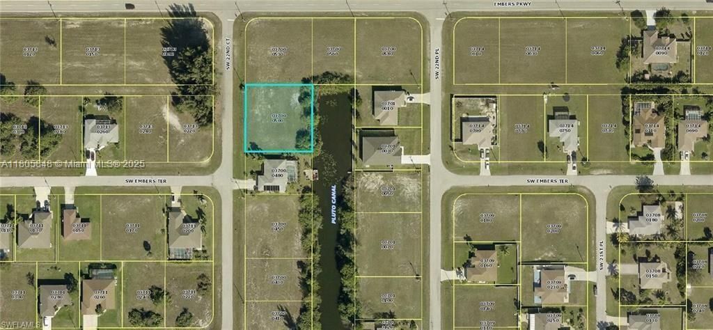 На продажу: $98,900 (0.36 acres)