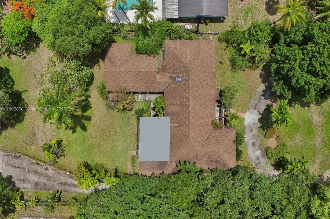 En Venta: $1,650,000 (7 camas, 4 baños, 4245 Pies cuadrados)