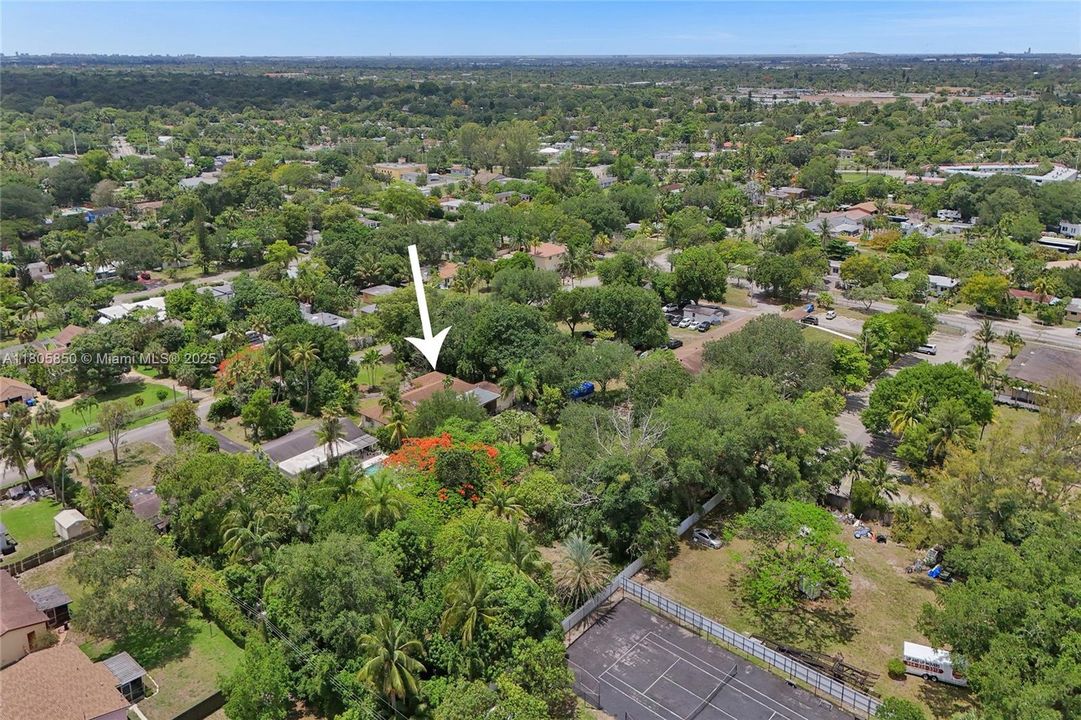 En Venta: $1,650,000 (7 camas, 4 baños, 4245 Pies cuadrados)