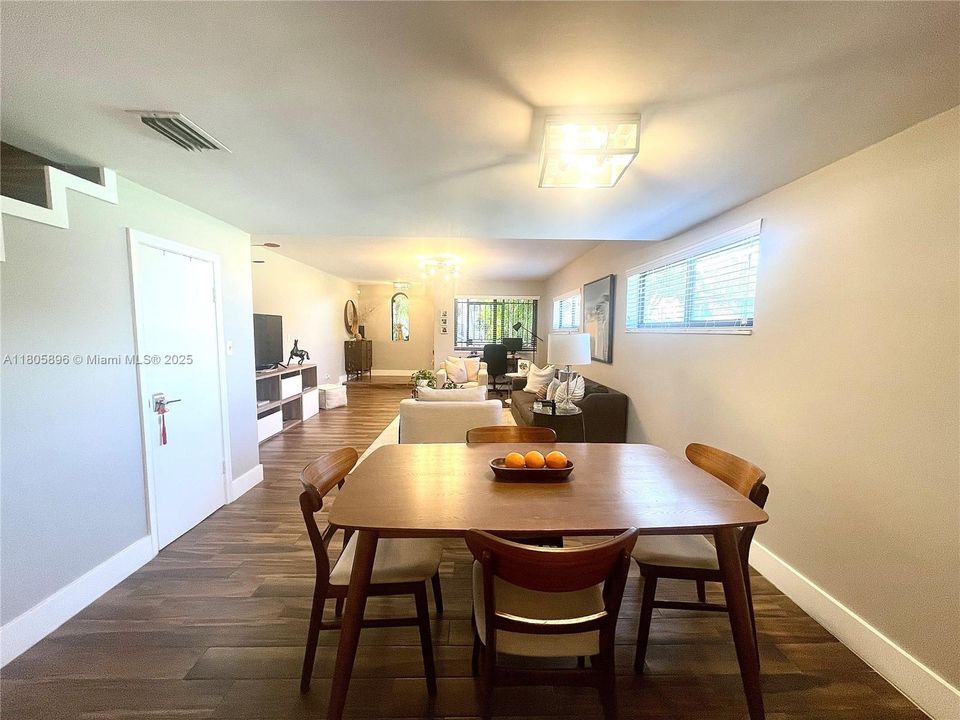 Recently Rented: $3,375 (2 beds, 2 baths, 1507 Square Feet)