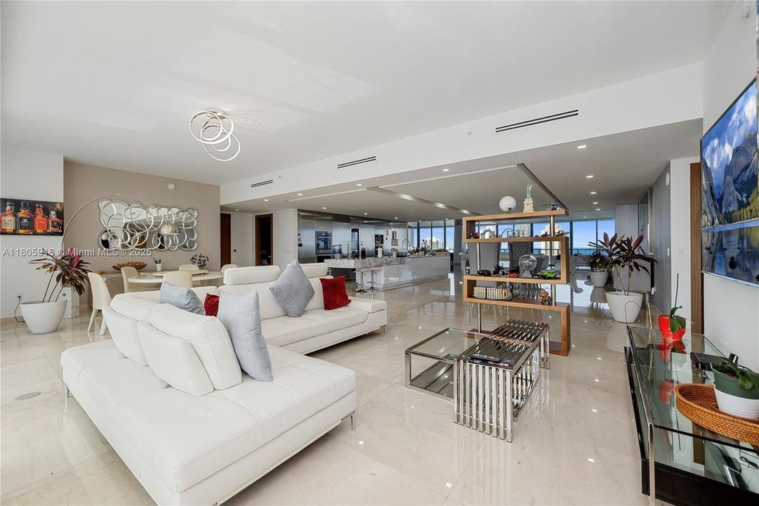 待售: $9,900,000 (7 贝兹, 5 浴室, 6293 平方英尺)