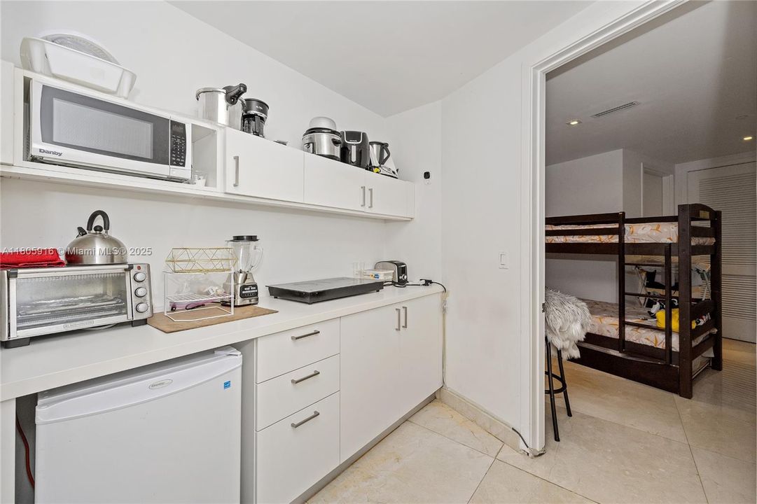 待售: $9,900,000 (7 贝兹, 5 浴室, 6293 平方英尺)