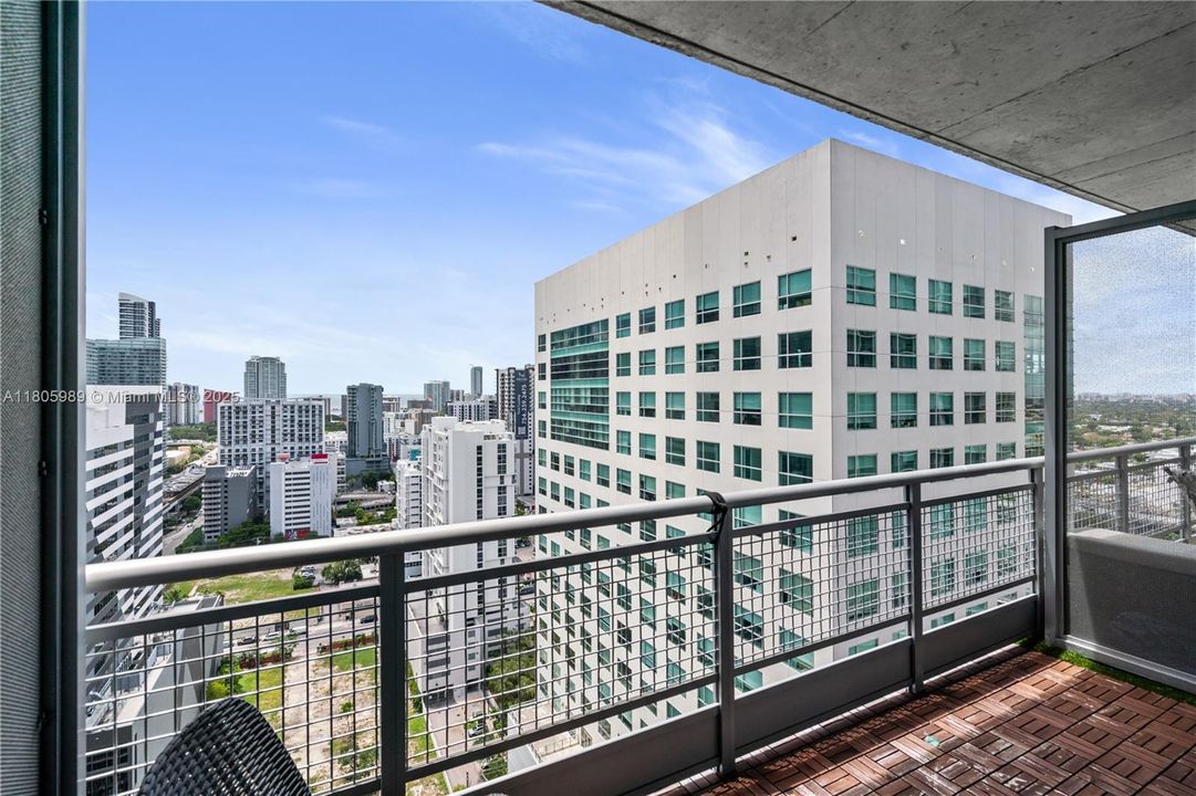 Recently Sold: $495,000 (2 beds, 2 baths, 1113 Square Feet)