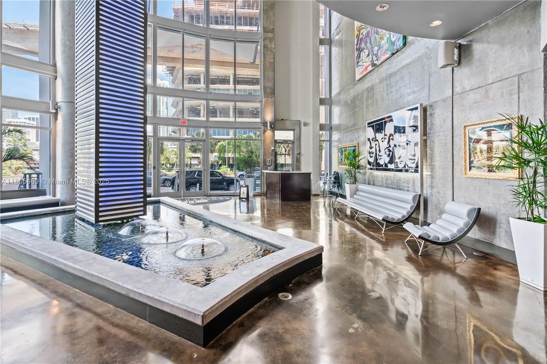 Recently Sold: $495,000 (2 beds, 2 baths, 1113 Square Feet)