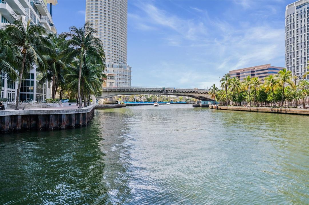 Recently Sold: $495,000 (2 beds, 2 baths, 1113 Square Feet)