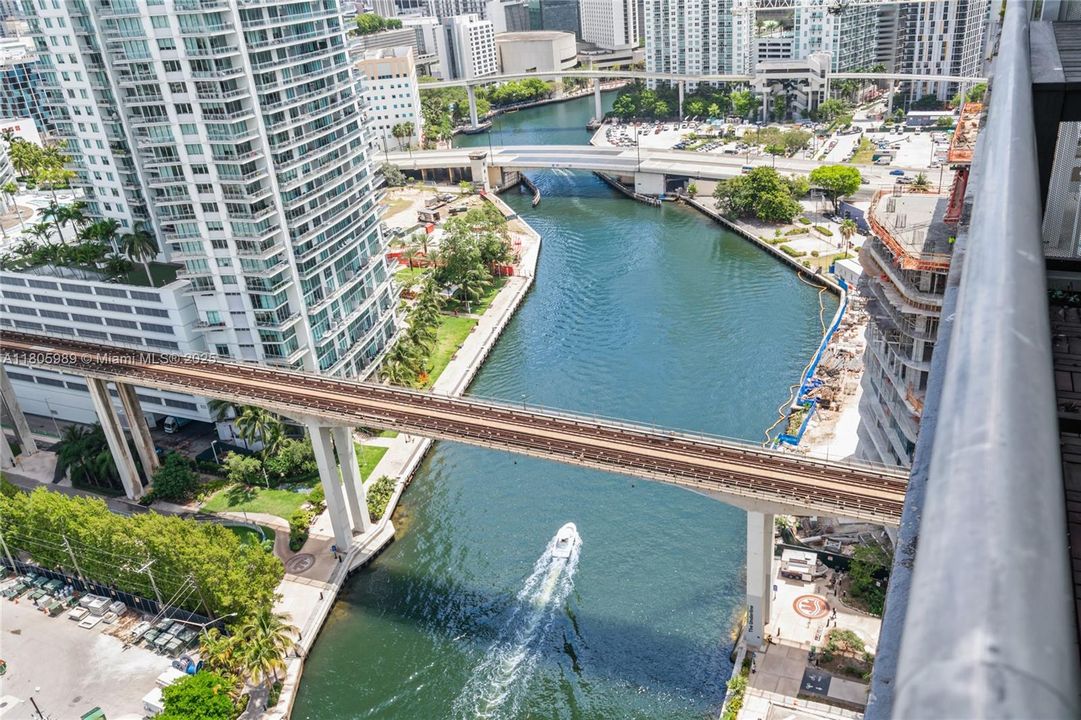 Recently Sold: $495,000 (2 beds, 2 baths, 1113 Square Feet)