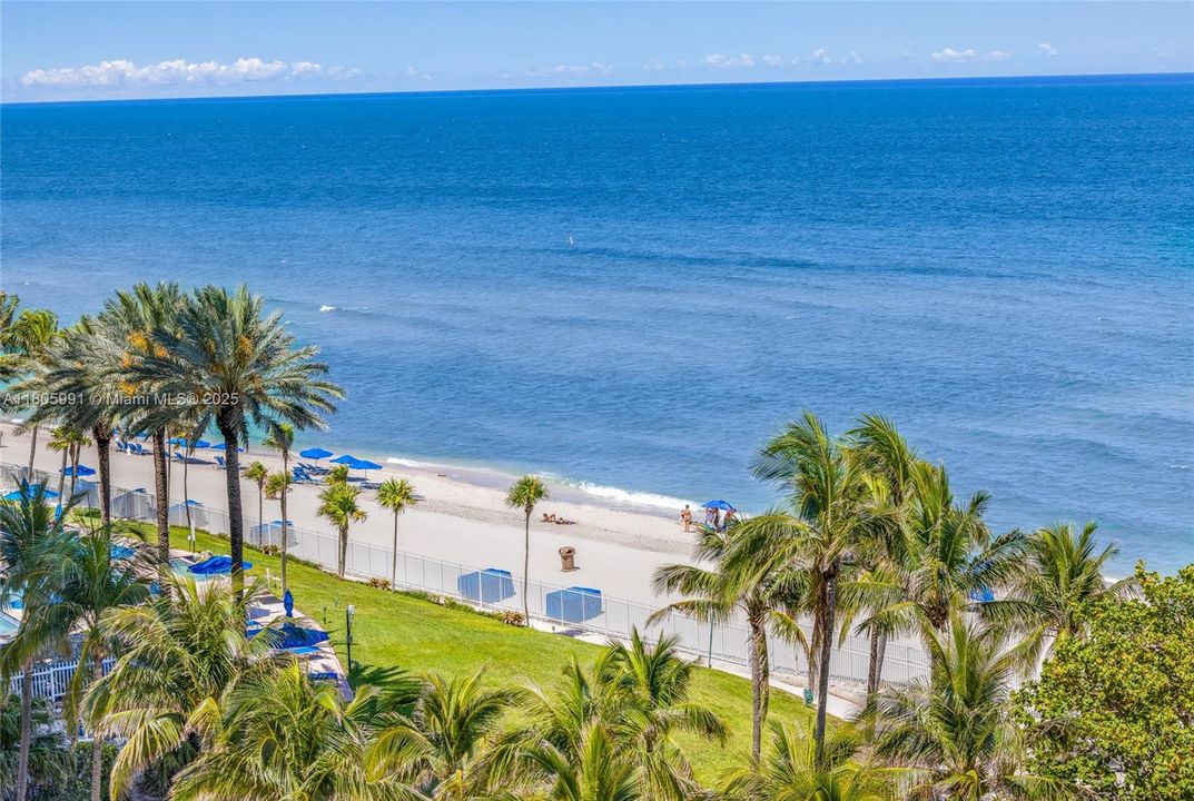 最近售出: $129,890 (0 贝兹, 1 浴室, 360 平方英尺)