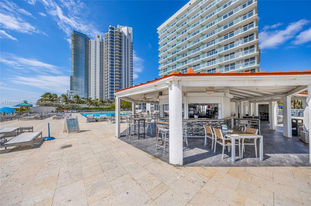 最近售出: $129,890 (0 贝兹, 1 浴室, 360 平方英尺)