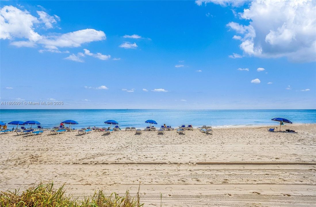 最近售出: $129,890 (0 贝兹, 1 浴室, 360 平方英尺)