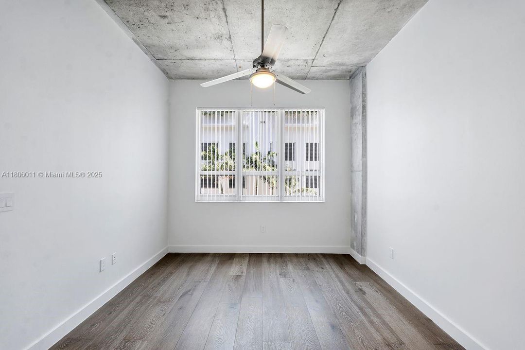 На продажу: $382,050 (1 спален, 1 ванн, 707 Квадратных фут)