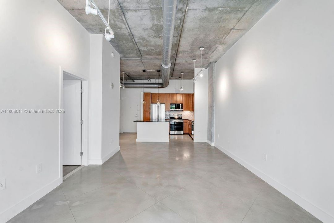 На продажу: $382,050 (1 спален, 1 ванн, 707 Квадратных фут)