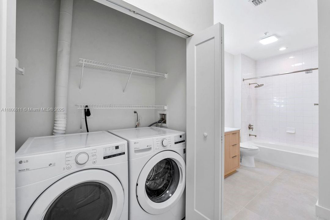 На продажу: $382,050 (1 спален, 1 ванн, 707 Квадратных фут)