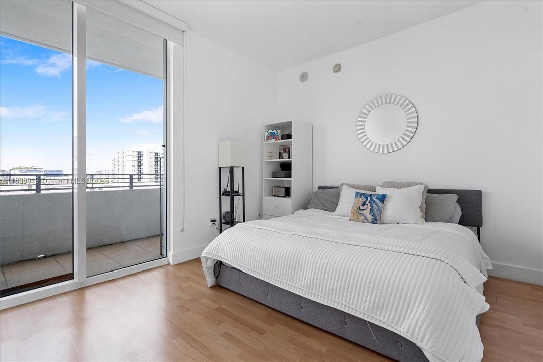 Vendido Recientemente: $335,000 (1 camas, 1 baños, 679 Pies cuadrados)