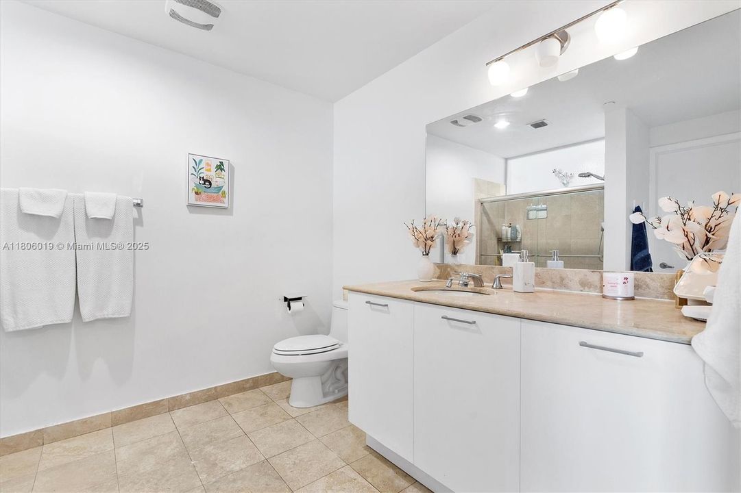 Vendido Recientemente: $335,000 (1 camas, 1 baños, 679 Pies cuadrados)