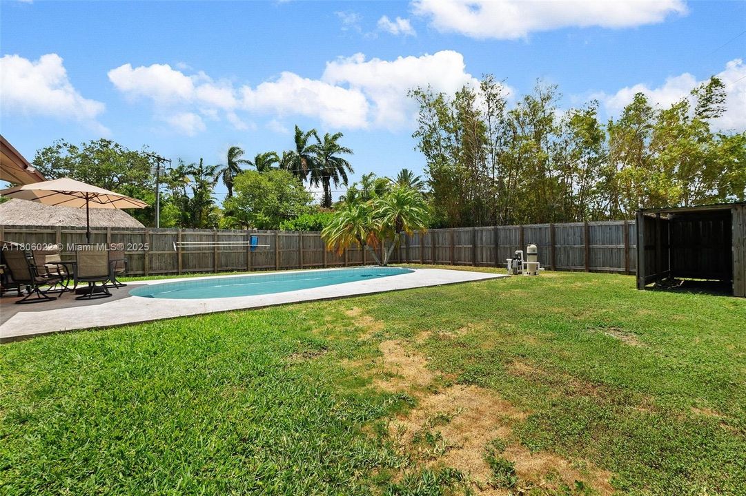 Vendido Recientemente: $699,000 (3 camas, 2 baños, 1953 Pies cuadrados)