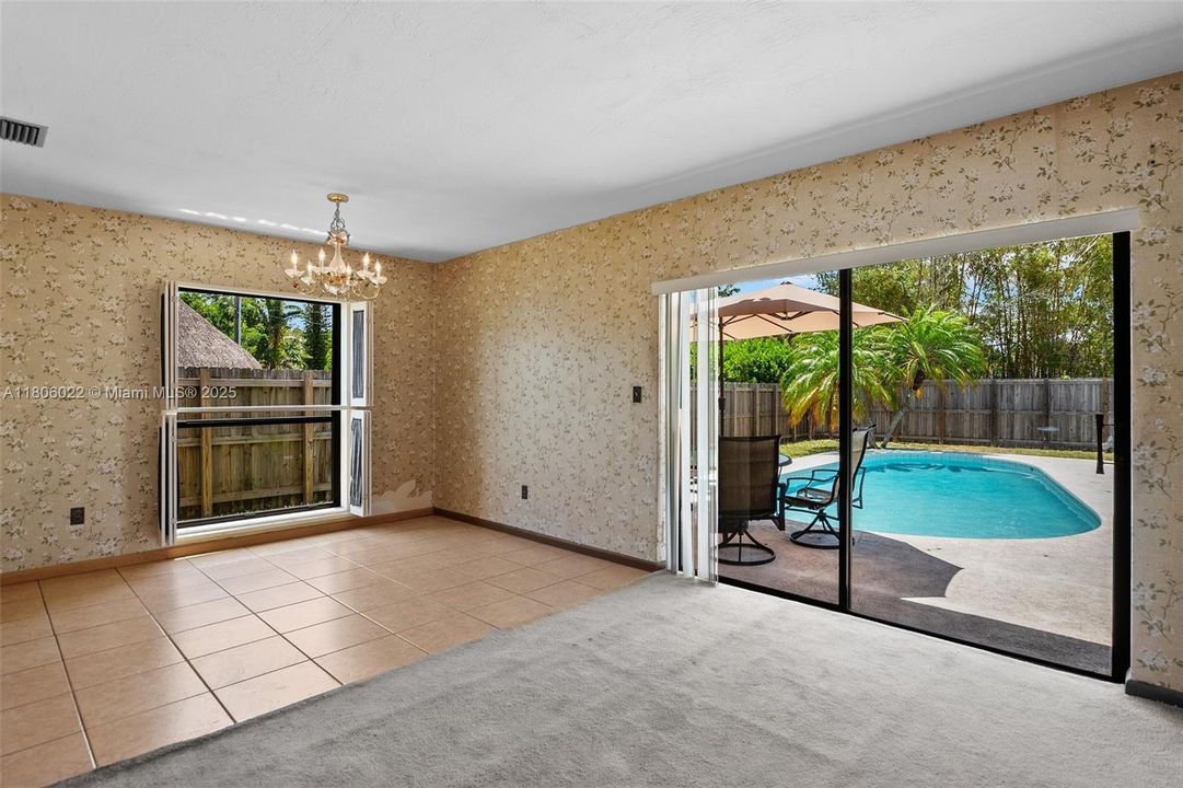 Vendido Recientemente: $699,000 (3 camas, 2 baños, 1953 Pies cuadrados)