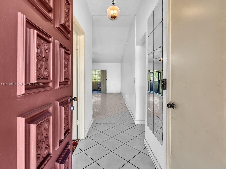 Vendido Recientemente: $339,900 (3 camas, 2 baños, 1244 Pies cuadrados)