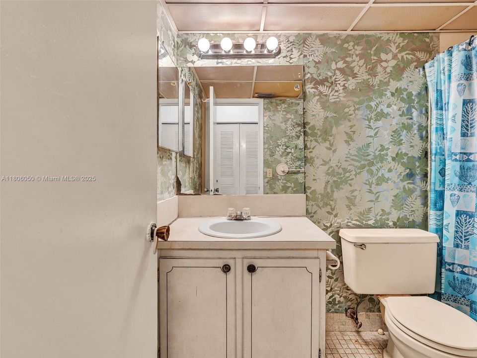 Vendido Recientemente: $339,900 (3 camas, 2 baños, 1244 Pies cuadrados)