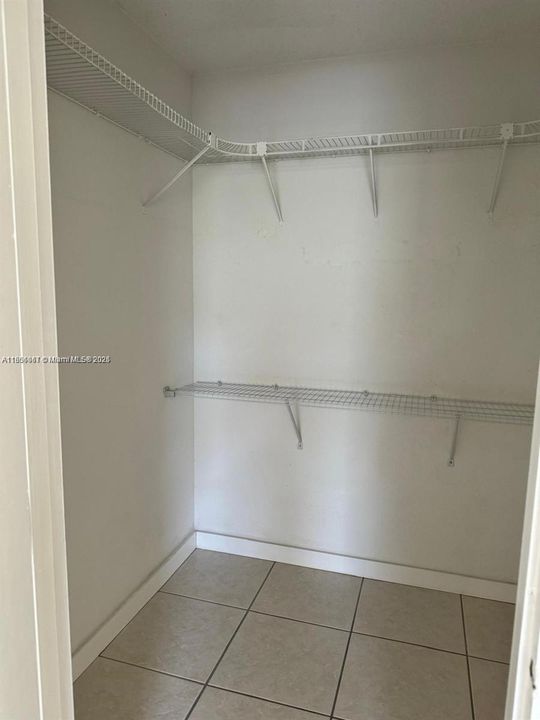 Недавно арендовано: $2,250 (2 спален, 2 ванн, 1060 Квадратных фут)