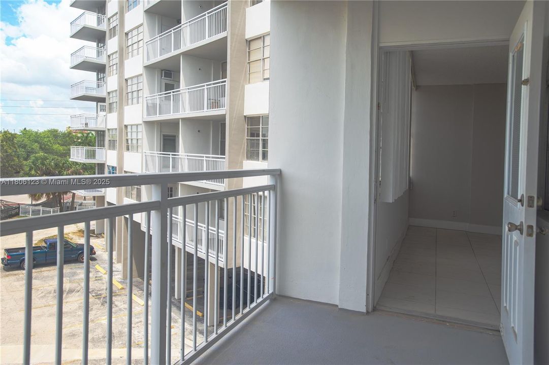 最近售出: $100,000 (1 贝兹, 1 浴室, 790 平方英尺)