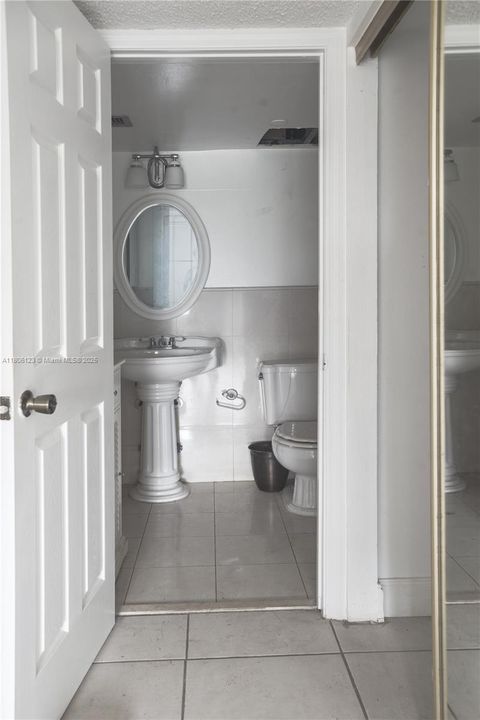 最近售出: $100,000 (1 贝兹, 1 浴室, 790 平方英尺)