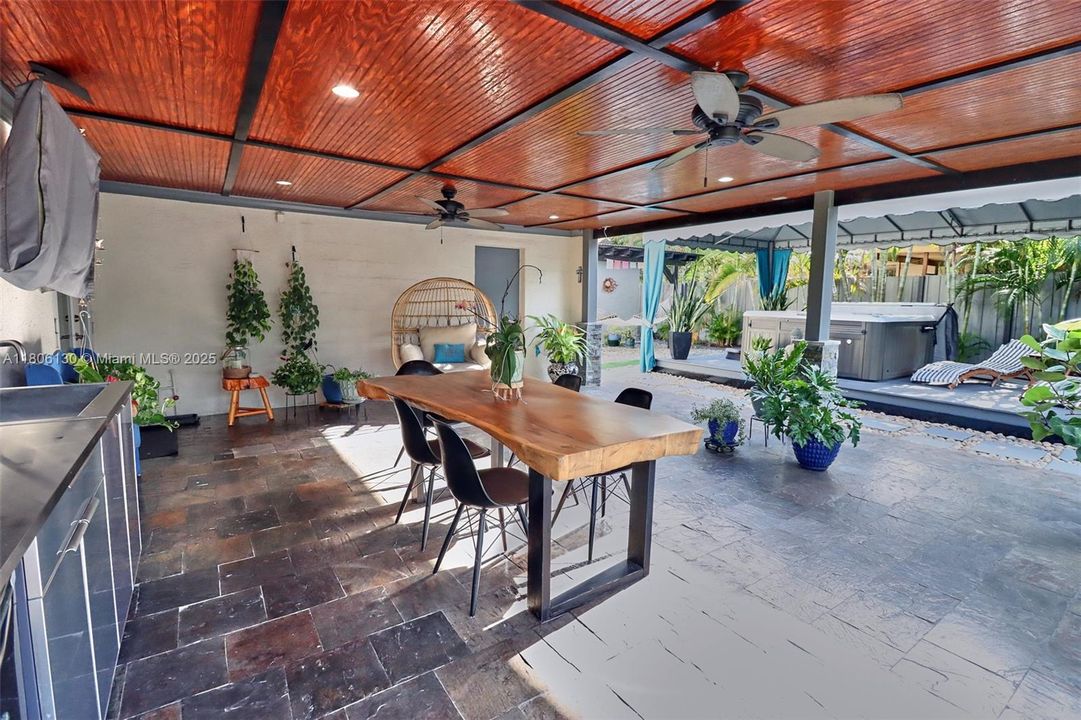 Recently Sold: $825,000 (4 beds, 4 baths, 2228 Square Feet)