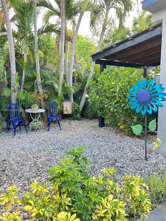 Recently Sold: $825,000 (4 beds, 4 baths, 2228 Square Feet)