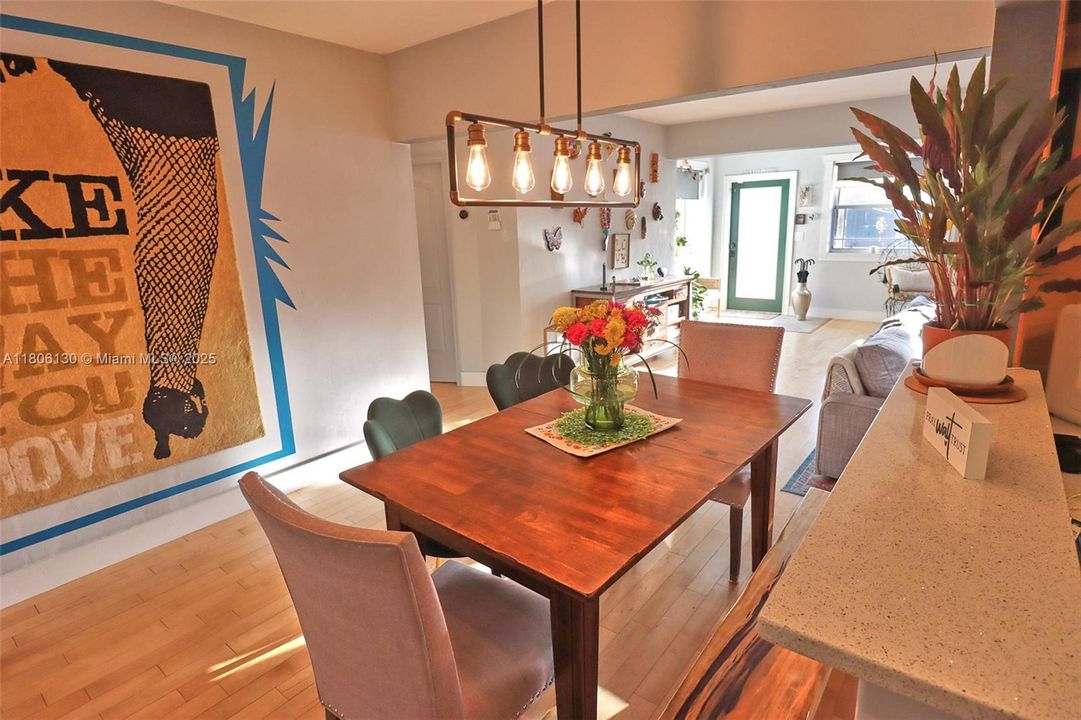 Recently Sold: $825,000 (4 beds, 4 baths, 2228 Square Feet)