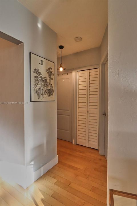 Recently Sold: $825,000 (4 beds, 4 baths, 2228 Square Feet)