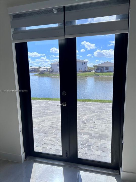 Recently Rented: $5,200 (4 beds, 3 baths, 2816 Square Feet)