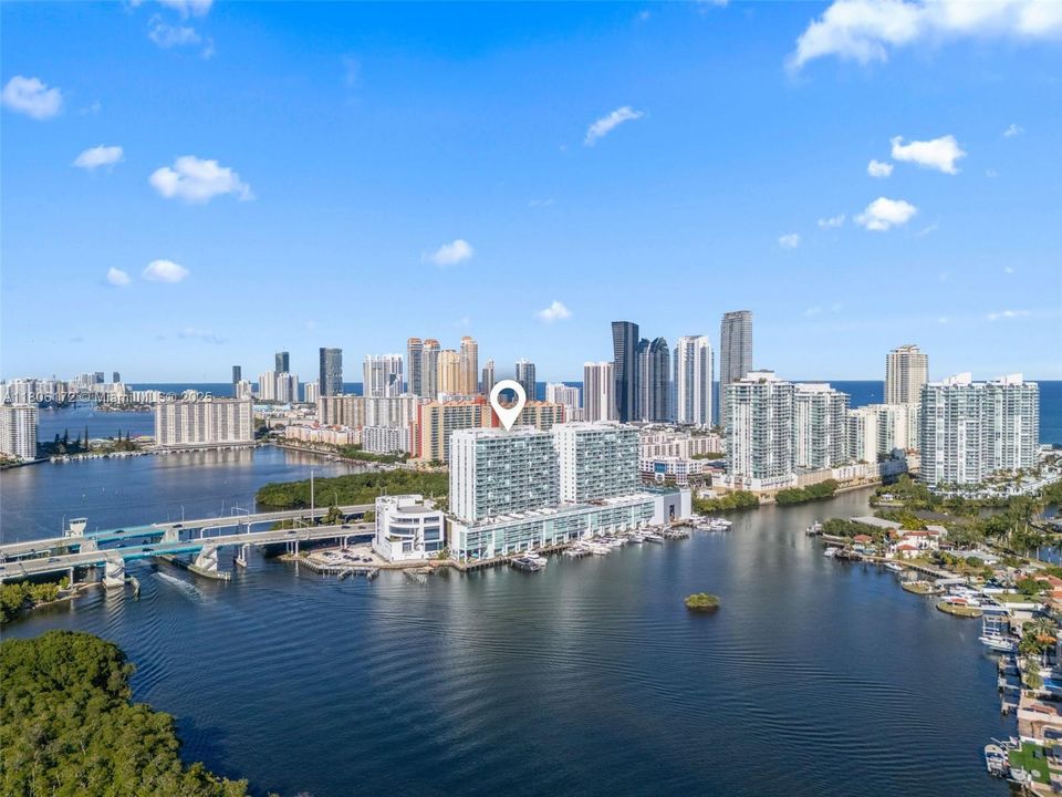 待售: $1,150,000 (3 贝兹, 2 浴室, 1705 平方英尺)