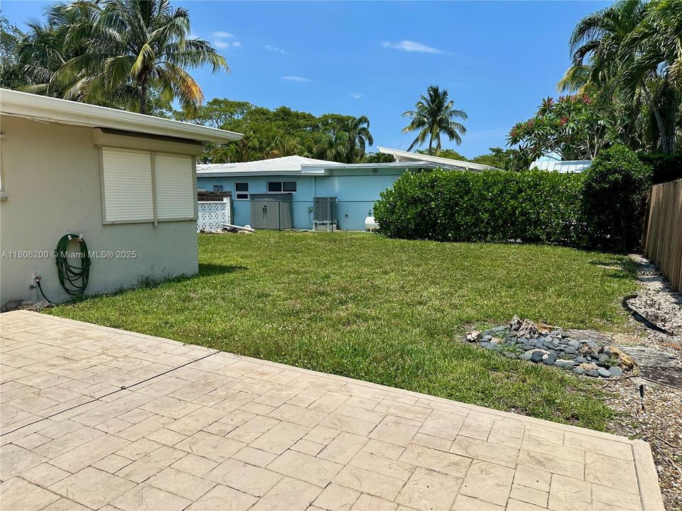 Vendido Recientemente: $1,210,999 (2 camas, 2 baños, 1606 Pies cuadrados)