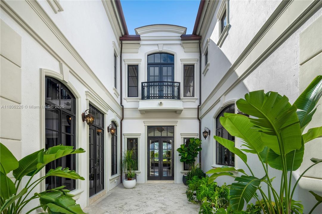 Recently Sold: $17,999,888 (8 beds, 9 baths, 8360 Square Feet)