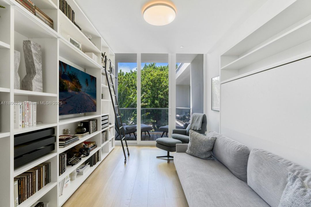 For Sale: $5,995,000 (3 beds, 3 baths, 4185 Square Feet)