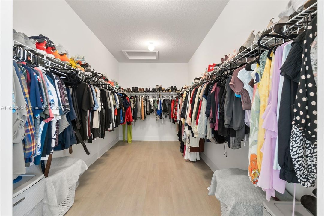 Недавно арендовано: $3,300 (4 спален, 3 ванн, 0 Квадратных фут)